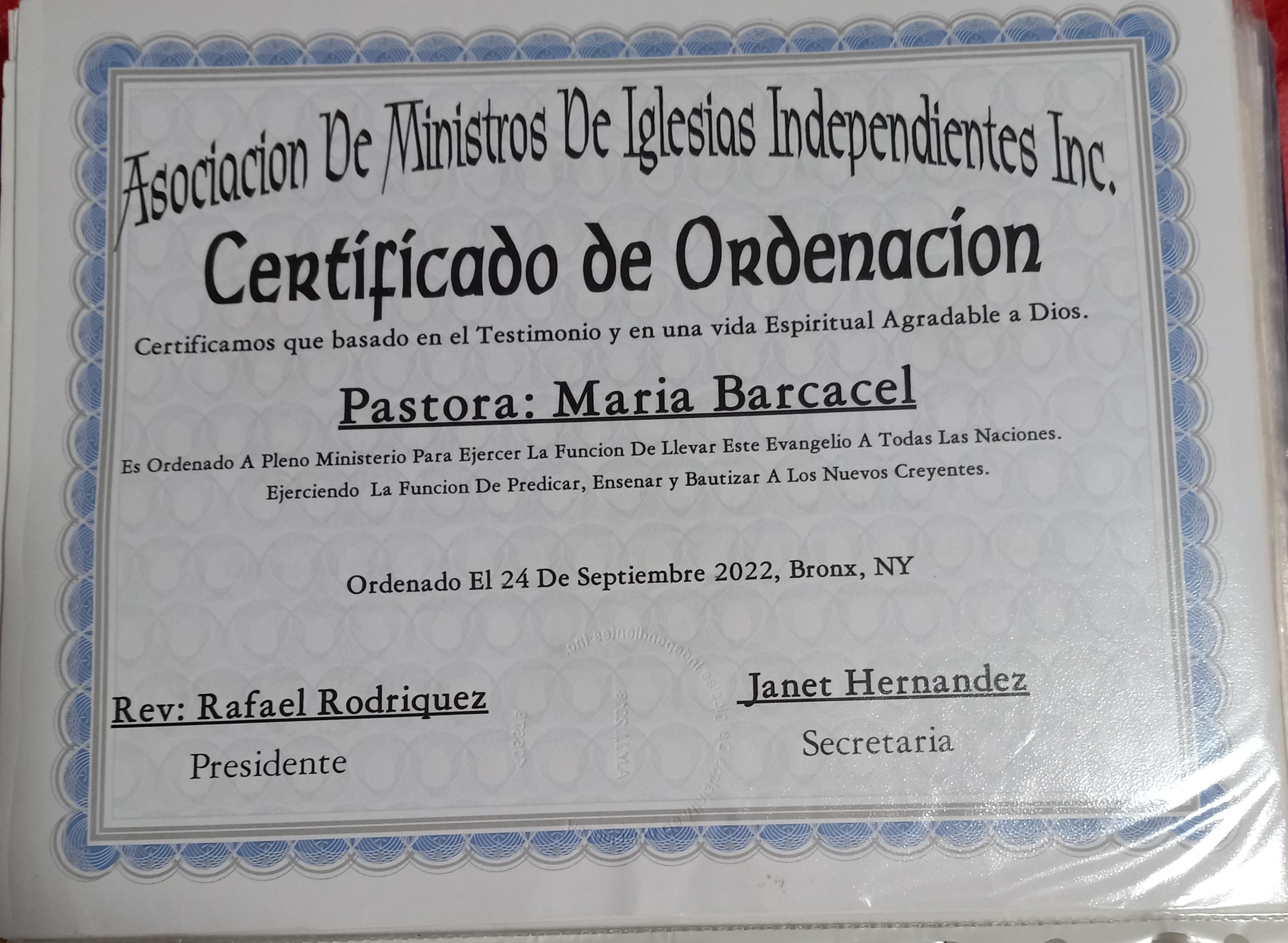 Certificado de ordenación al ministerio de la Pastora María Barcacel, año 2022